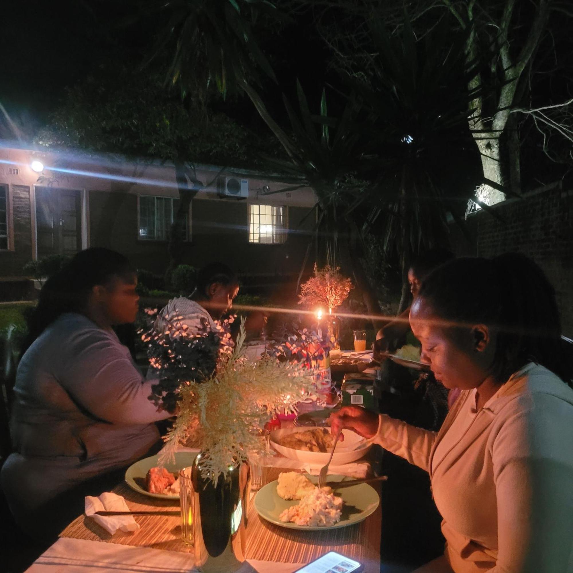 Quest Bed & Breakfast Lilongwe Bagian luar foto