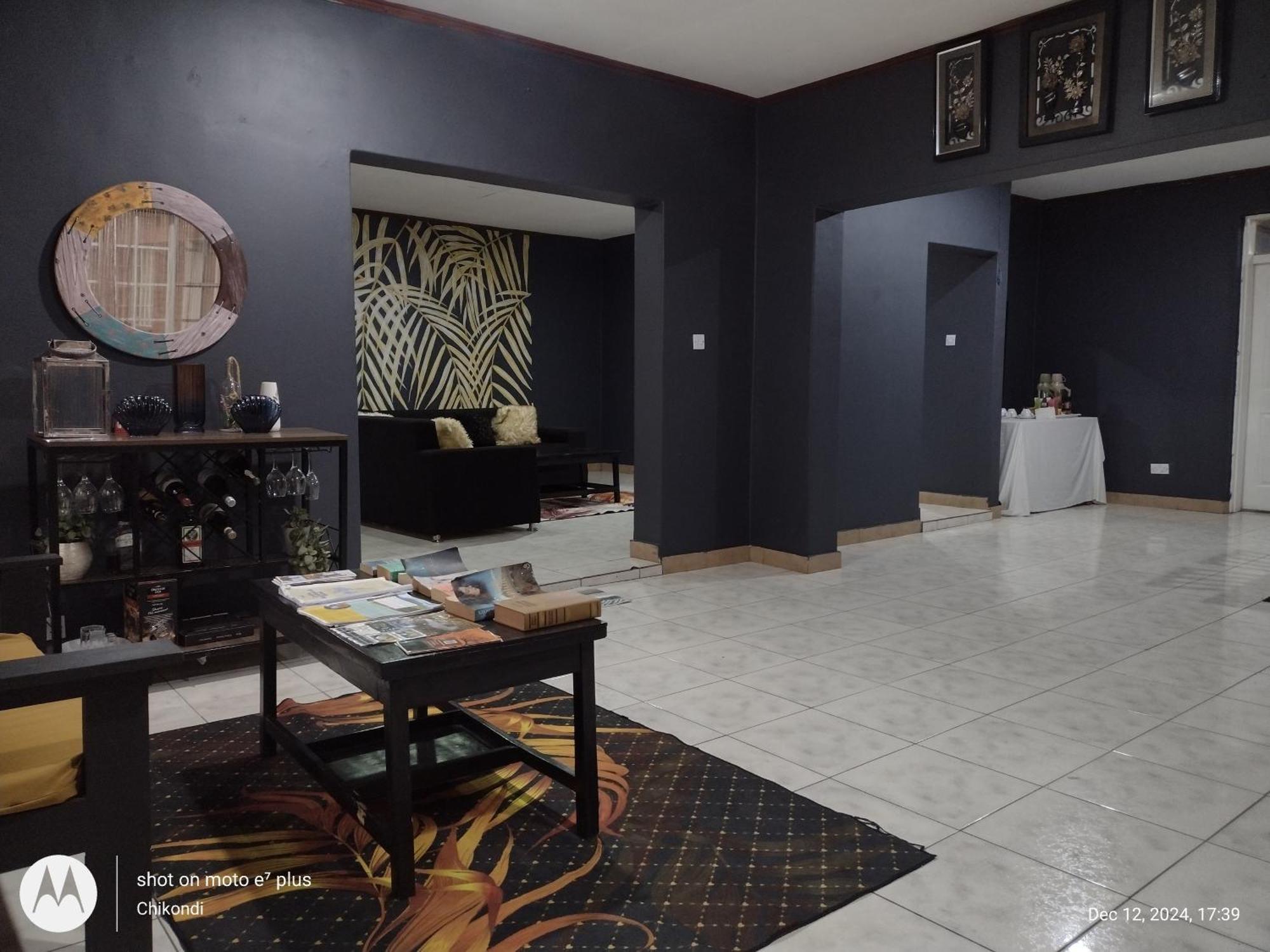 Quest Bed & Breakfast Lilongwe Bagian luar foto