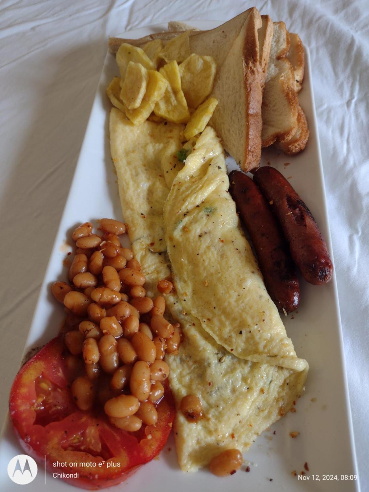 Quest Bed & Breakfast Lilongwe Bagian luar foto
