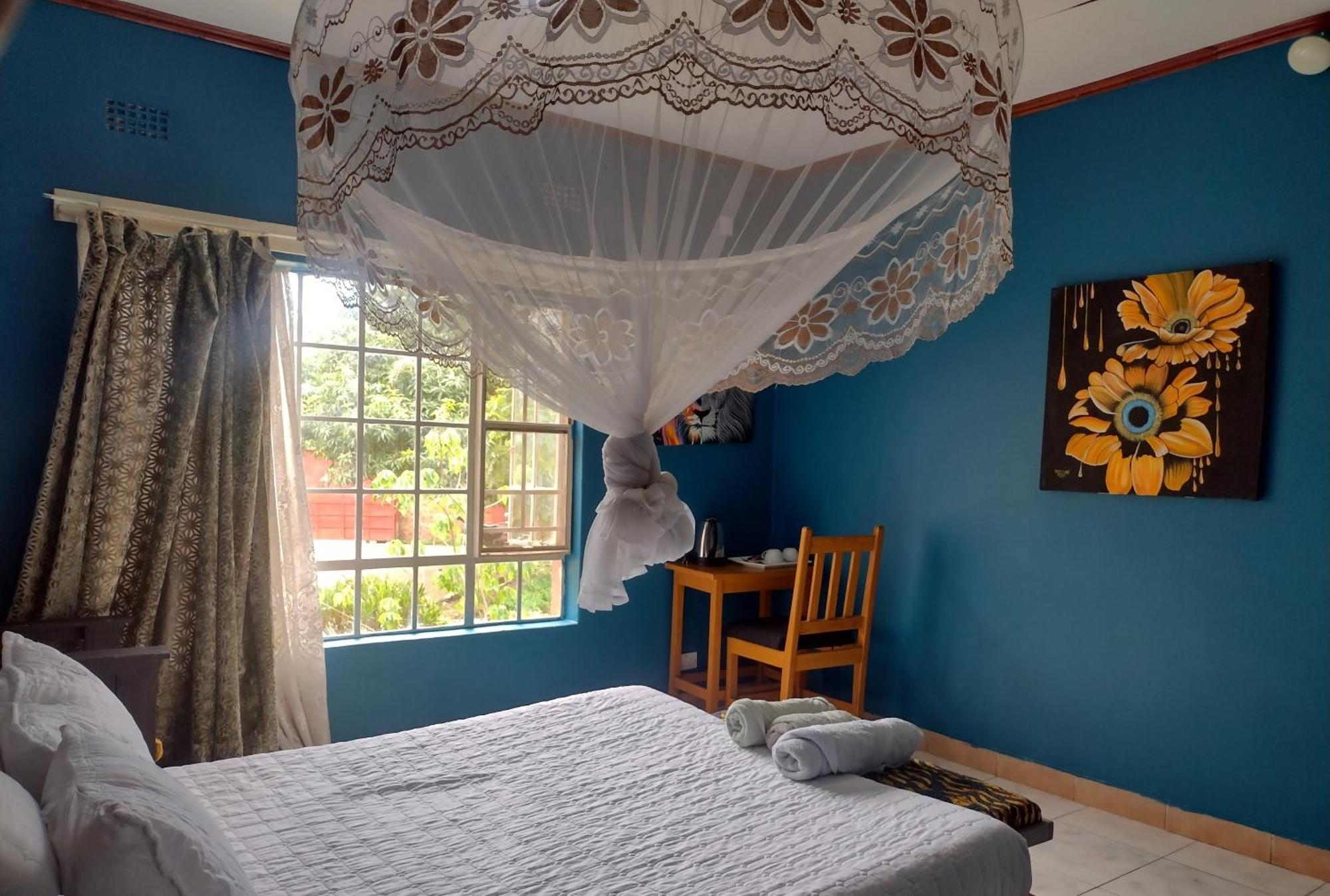 Quest Bed & Breakfast Lilongwe Bagian luar foto